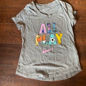 Nike girls shirt gray all play size small